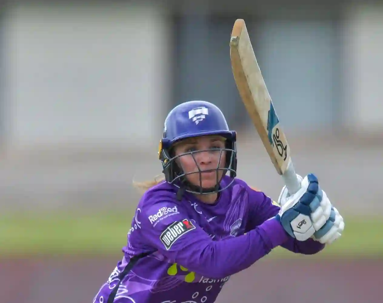Mignon du Preez's fifty helps Hurricanes beat Stars